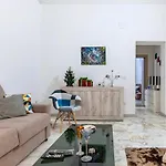Adua Luxury * Taranto